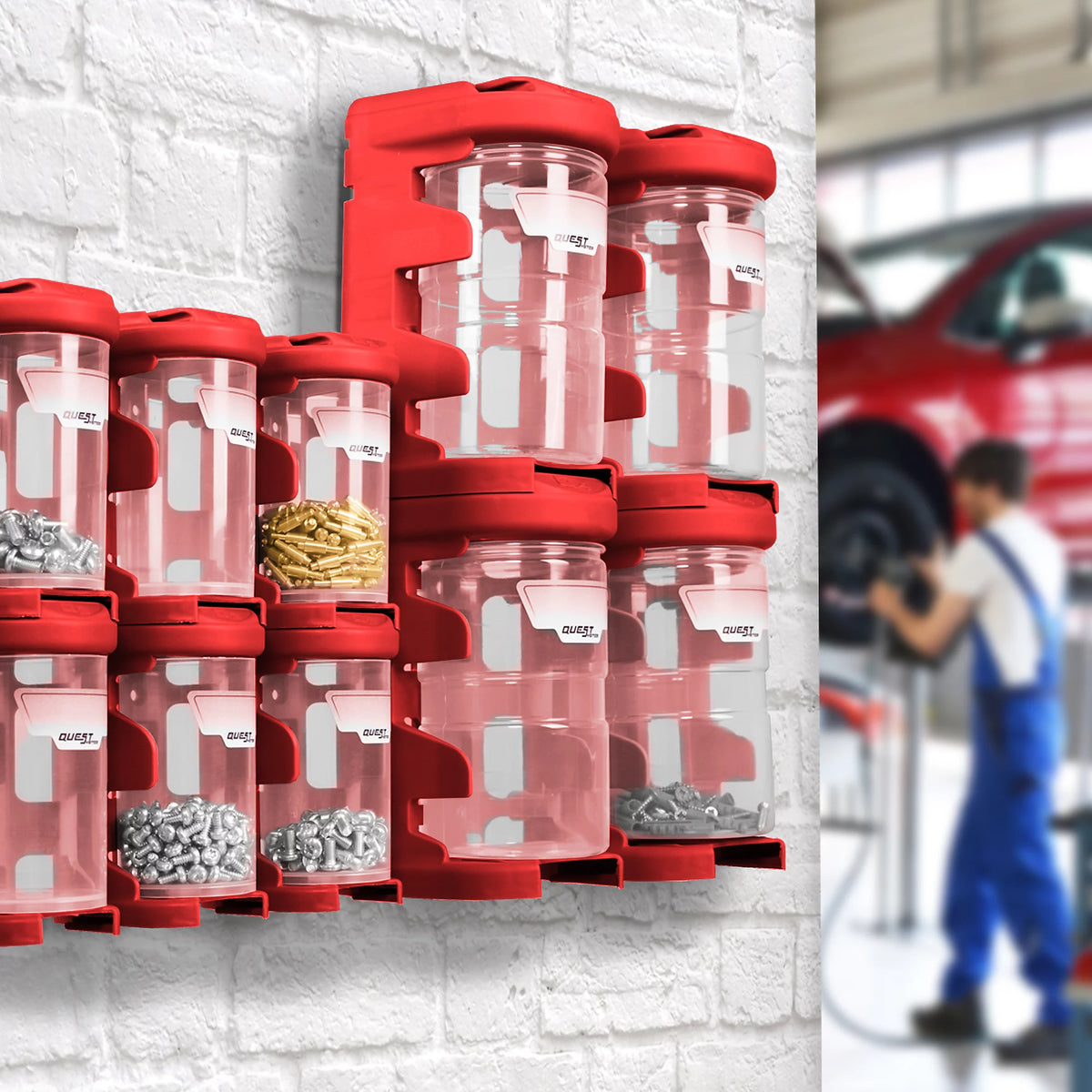 Q4 storage container